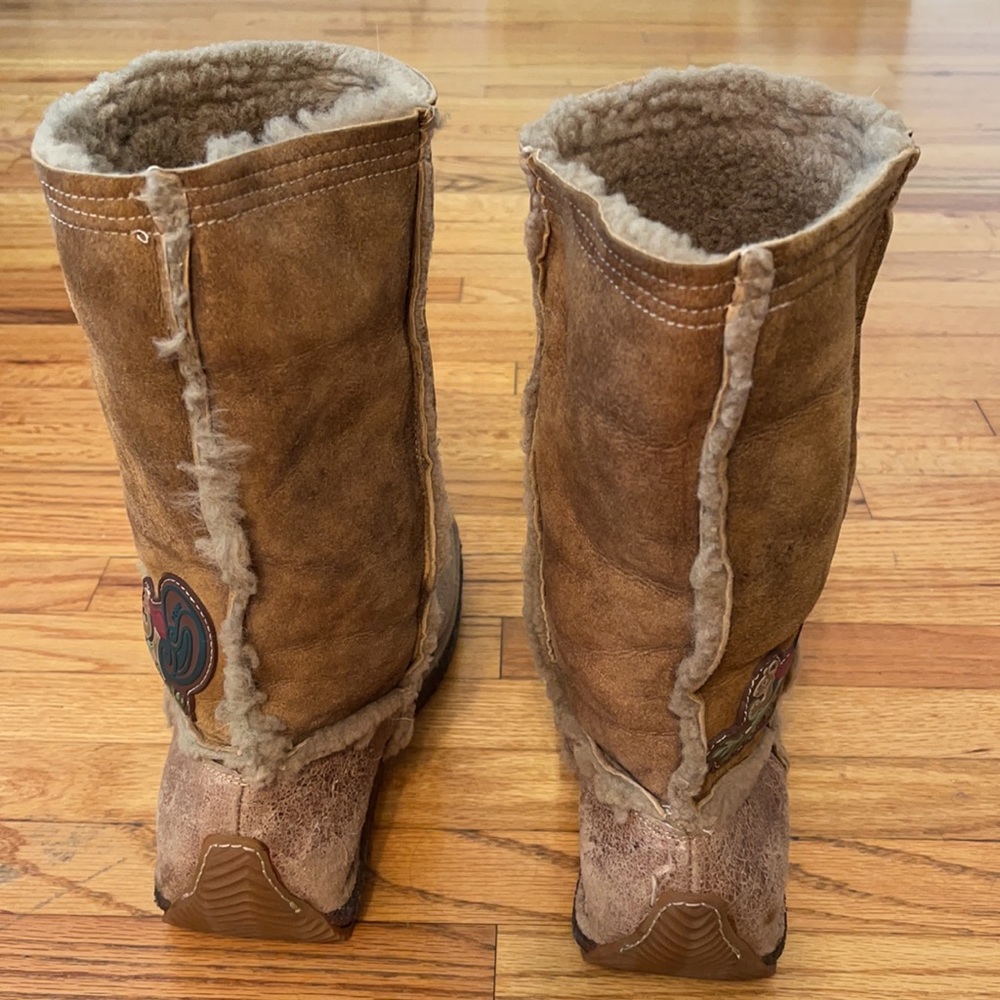 Vintage Fendi Shearling Boots Circa 2005 Size 41 - Picture 5 of 14